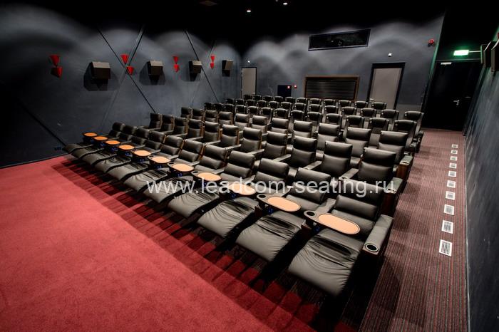 VIP кресло для сидения в кинотеатре 22