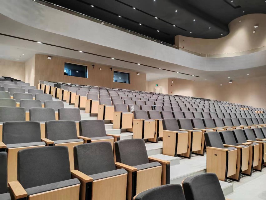 L A03 auditorium seating 2