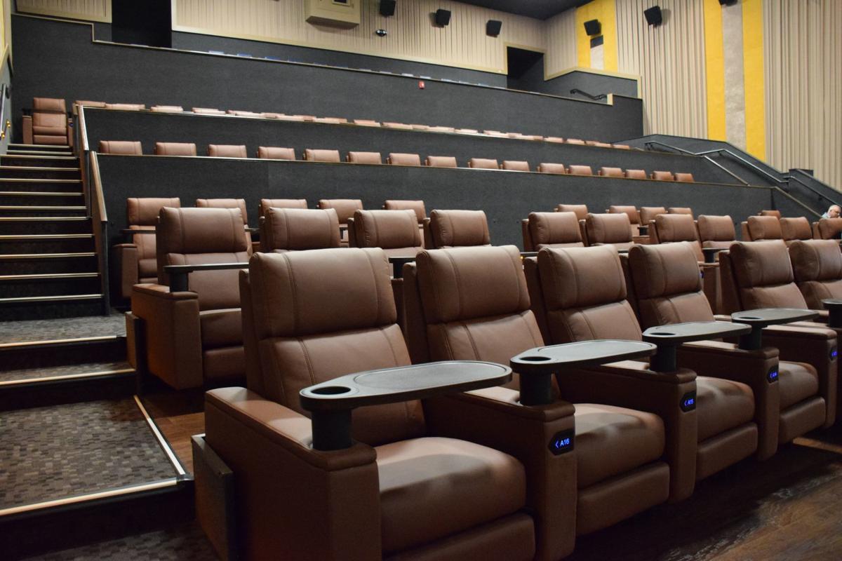 VIP cinema seating LS 813B IMG 3