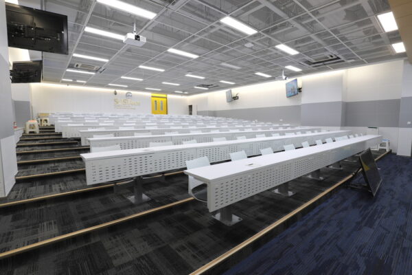 Lecture hall seating LS 420 3 600x400