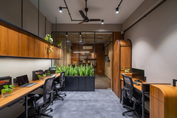 office designed in brown 600x400