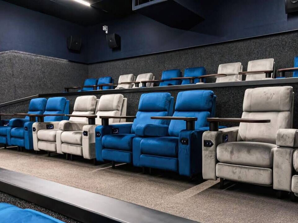 VIP cinema seating Maestro IMG 4